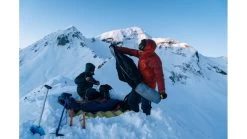 Rab Mythic Ultra 180 Sleeping Bag -Camping Equipment Shop opplanet rab mythic ultra 180 sleeping bag mens black regular left zip qsi 34 bl lz av 8